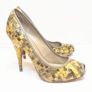Rachel Rachel Roy Yellow And Brown Patchwork Snake Print Peep Toe Heels sz 7